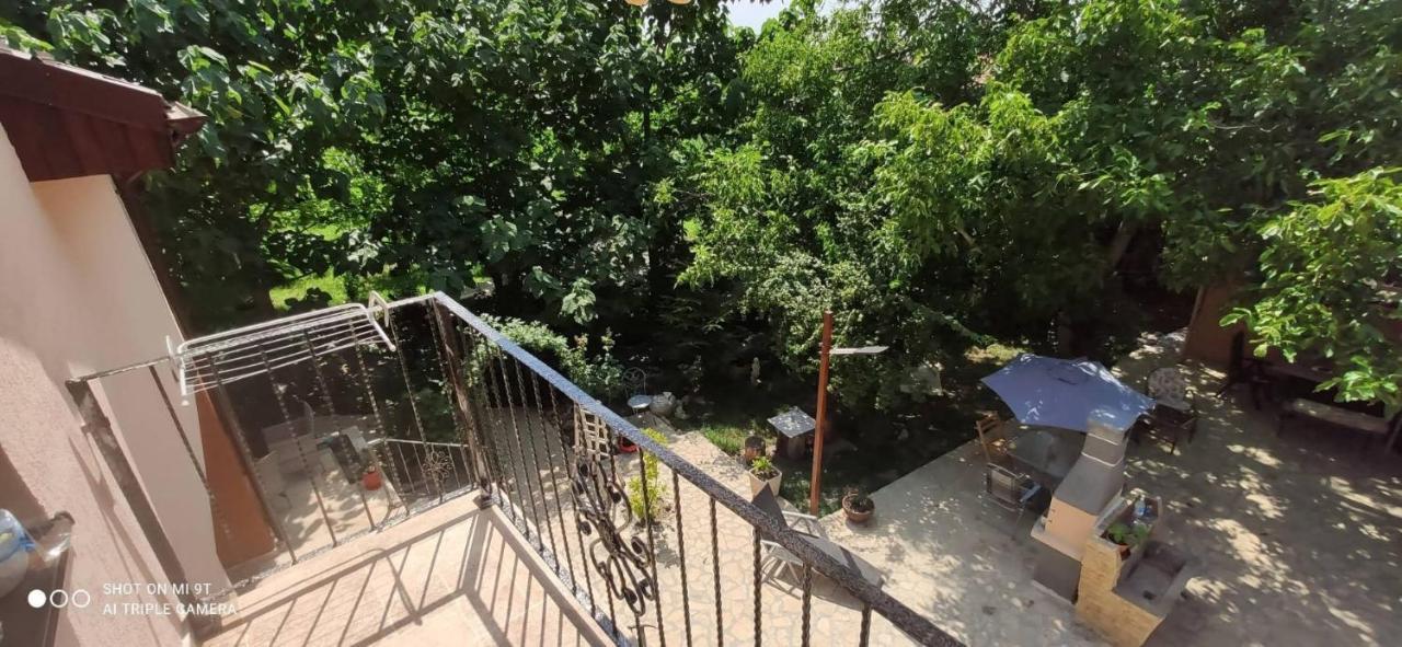Casa Magnolia Otel Douăzeci şi Trei August Dış mekan fotoğraf